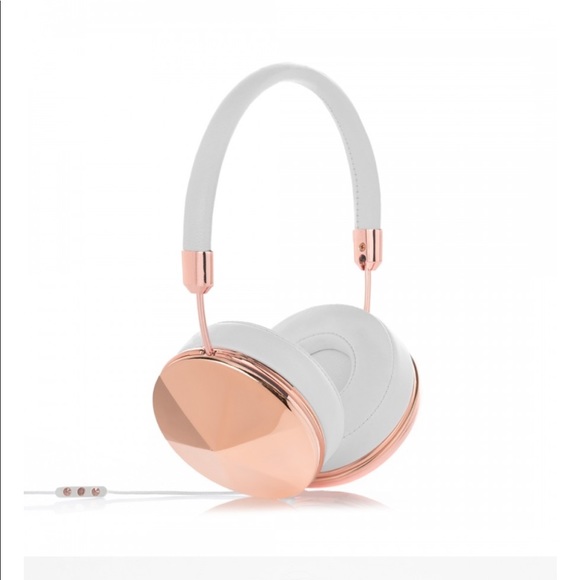 Frends Other - NEW! Frends Taylor Rose Gold Headphones